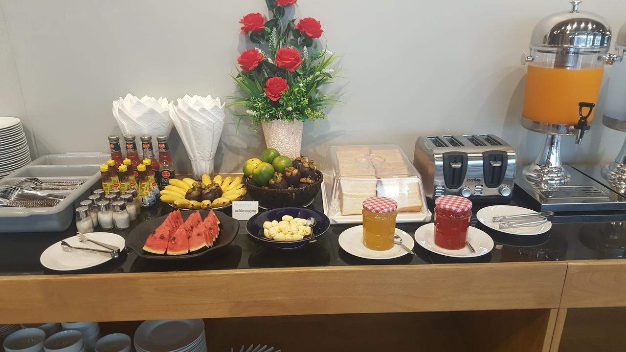 Asana Hotel & Residence Pattaya Luaran gambar